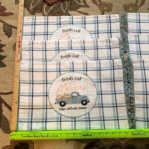 Plaid Placemats Floral Truck Design